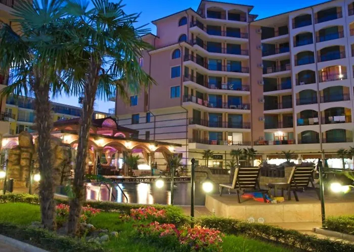 卡罗丽娜酒店 4* 阳光海滩