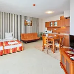 Hotell Karolina 4*