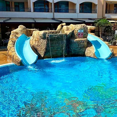 Хотел каролина 4*
