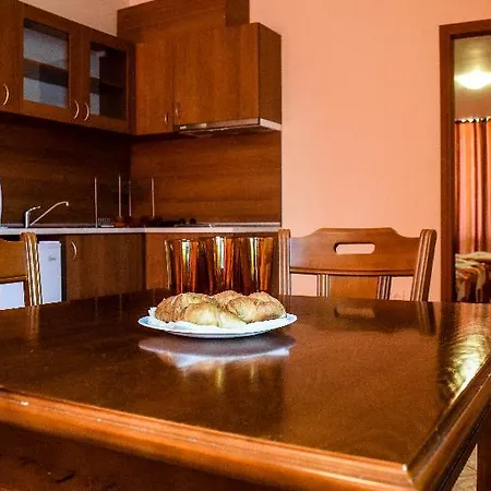 Ξενοδοχείο Karolina 4*