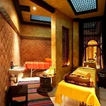 Karolina Hotel